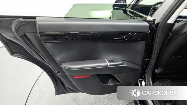 Hyundai Grandeur (GN7) id 4630890 из Кореи 17