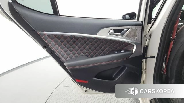 Genesis The New G70 id 4507504 из Кореи 17