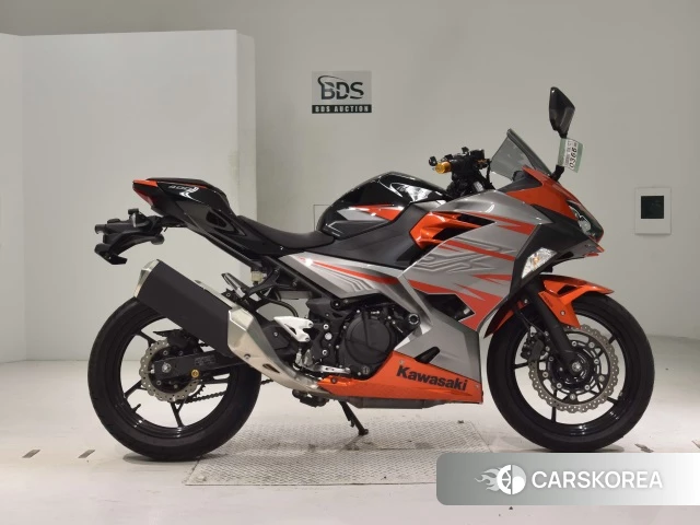 Проданный Kawasaki NINJA 400 2018 из Японии