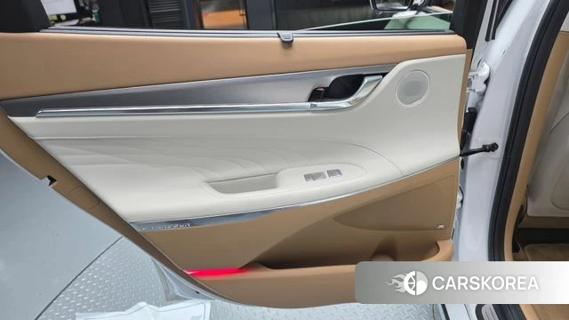 Hyundai The New Grandeur IG Hybrid id 4224686 из Кореи 17