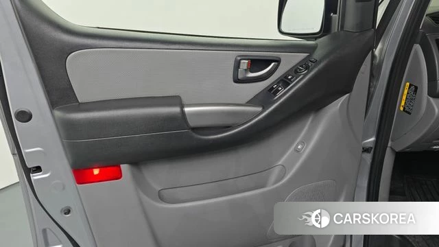 Hyundai The New Grand Starex id 4490703 из Кореи 17