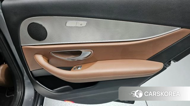 Mercedes-Benz E-Class W213 id 4351333 из Кореи 17