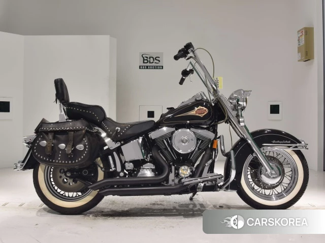Проданный Harley-Davidson Heritage Softail Classic FLSTC1340 2026 из Японии