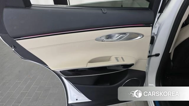 Genesis GV70 id 4578939 из Кореи 17