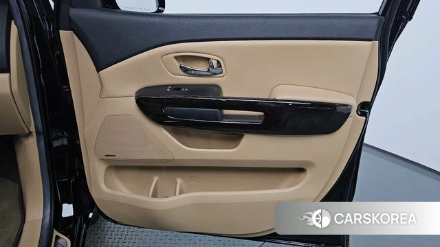Kia The New Carnival id 4520933 из Кореи 17