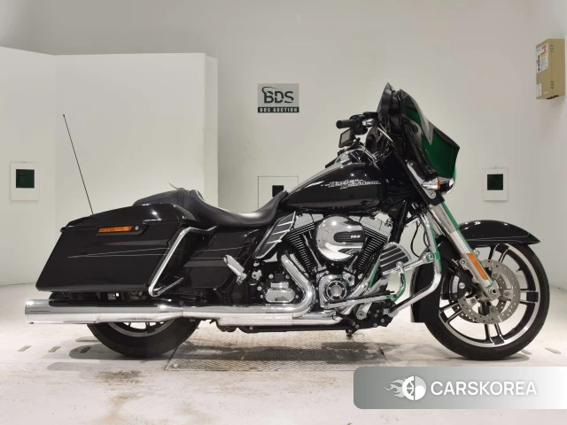 Проданный Harley-Davidson Street Glide FLHXS1690 2015 из Японии