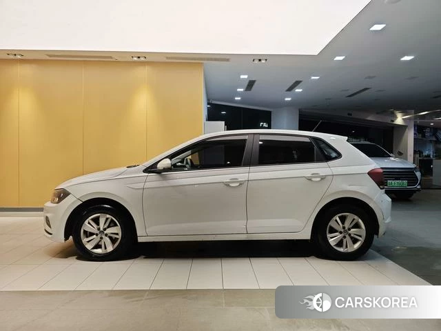 Volkswagen Polo id 4190386 из Китая 17