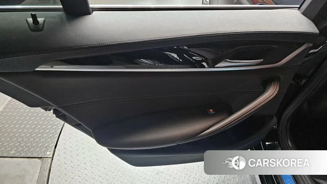 BMW 5 Series (G30) id 4224419 из Кореи 17