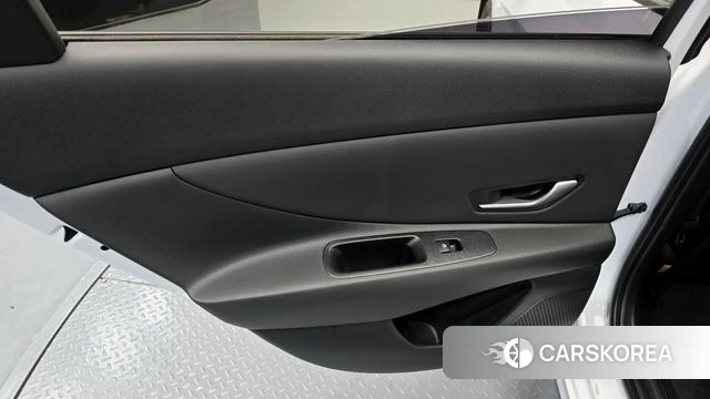 Hyundai Avante Hybrid (CN7) id 4231024 из Кореи 17