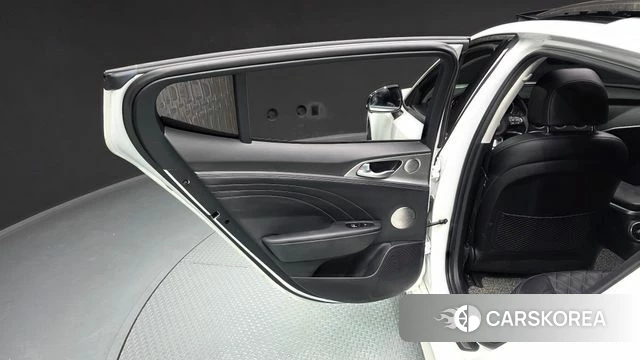 Kia Stinger Meister id 4245076 из Кореи 17