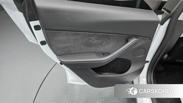 Tesla Model Y id 4757726 из Кореи 17