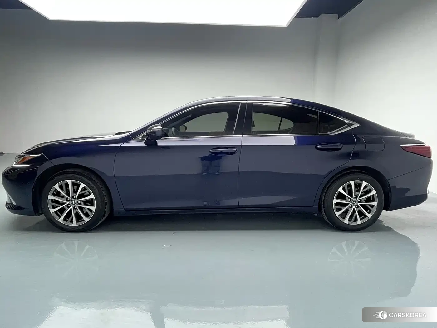Lexus ES id 4499194 из Китая 17