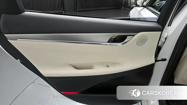 Hyundai The New Grandeur IG Hybrid id 4309713 из Кореи 17