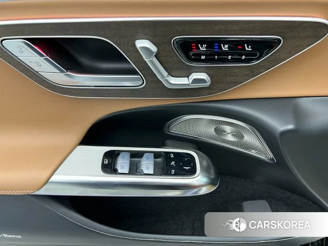 Mercedes-Benz E-class id 4297408 из Китая 17