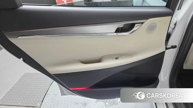 Hyundai The New Grandeur IG Hybrid id 4445213 из Кореи 17