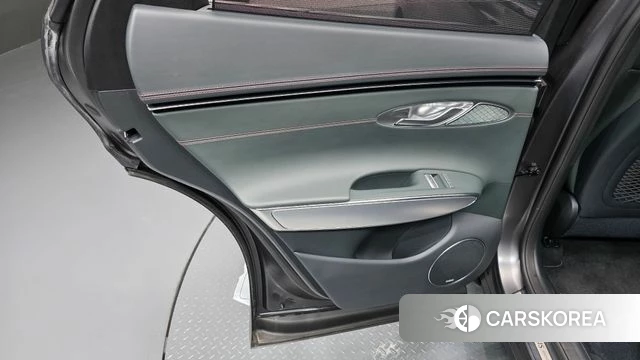 Genesis GV70 id 4671175 из Кореи 17