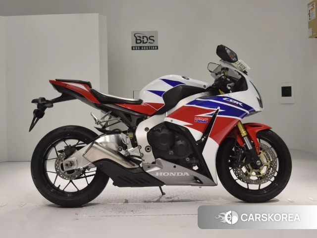 Проданный Honda CBR1000RR 2012 из Японии