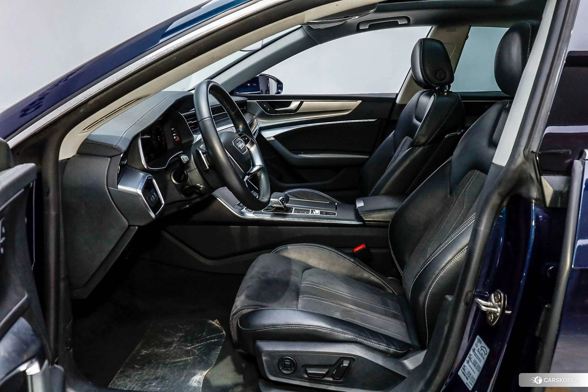 Audi A7L id 4486187 из Китая 17