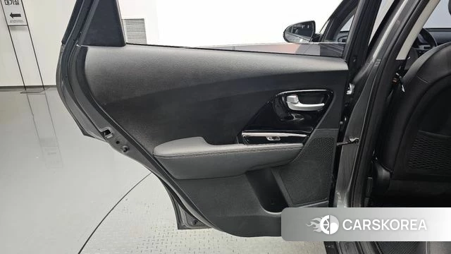 Kia Niro id 4785915 из Кореи 17
