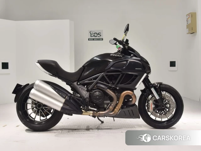 Проданный Ducati DIAVEL 2011 из Японии