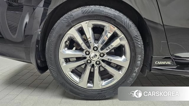 Kia All New Carnival id 4543621 из Кореи 17