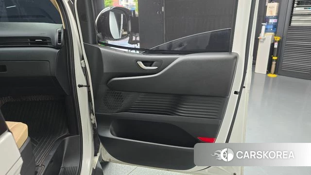 Hyundai Staria id 4302943 из Кореи 17