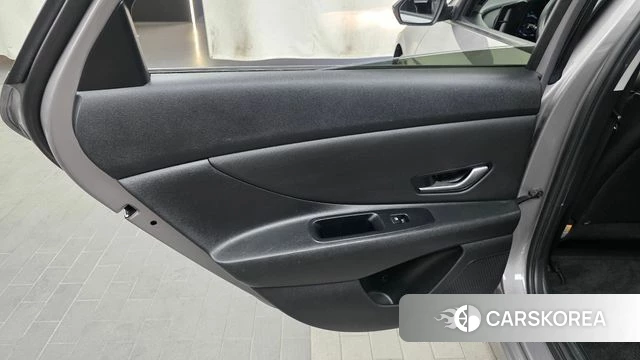 Hyundai Avante Hybrid (CN7) id 4592768 из Кореи 17