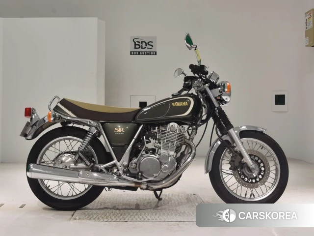 Проданный Yamaha SR 400 2013 из Японии