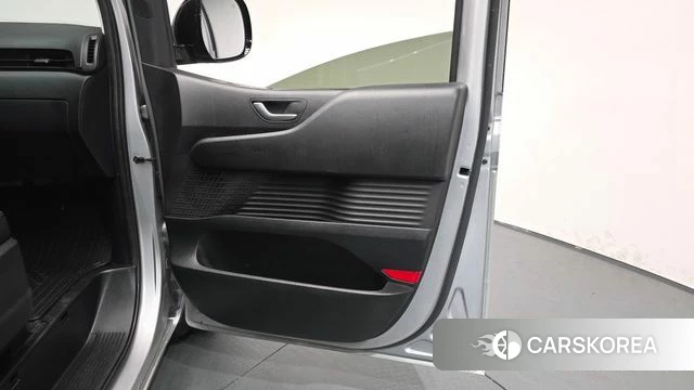 Hyundai Staria id 4396278 из Кореи 17