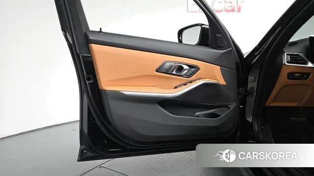 BMW 3 Series (G20) id 4847667 из Кореи 17