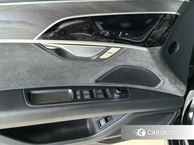 Audi A8 id 4342192 из Китая 17