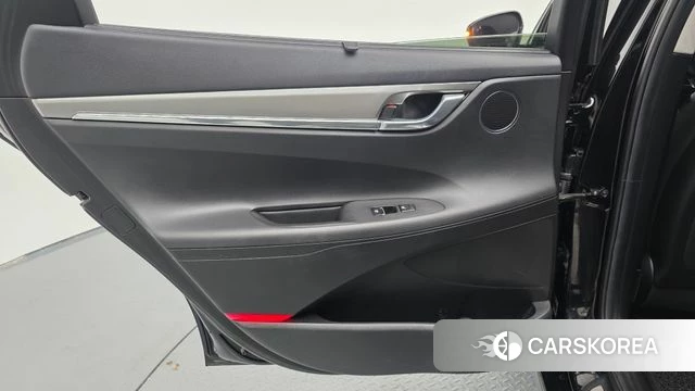 Hyundai The New Grandeur IG Hybrid id 4433580 из Кореи 17
