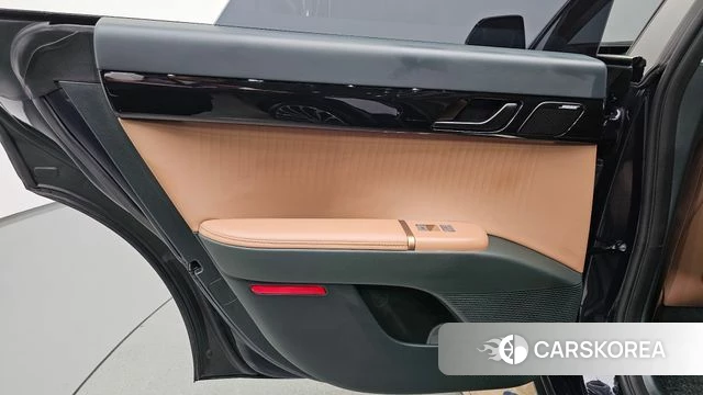 Hyundai Grandeur Hybrid (GN7) id 4548879 из Кореи 17