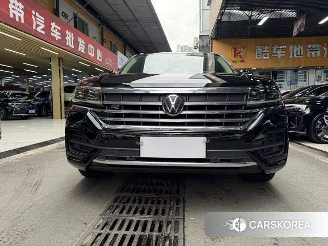 Volkswagen Touareg id 4271071 из Китая 17