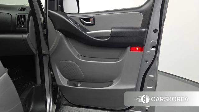 Hyundai The New Grand Starex id 4873334 из Кореи 17
