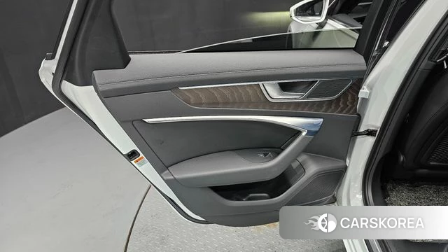 Audi A6 (C8) id 4268740 из Кореи 17