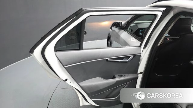Kia Di Ol Nu Niro id 4928709 из Кореи 17