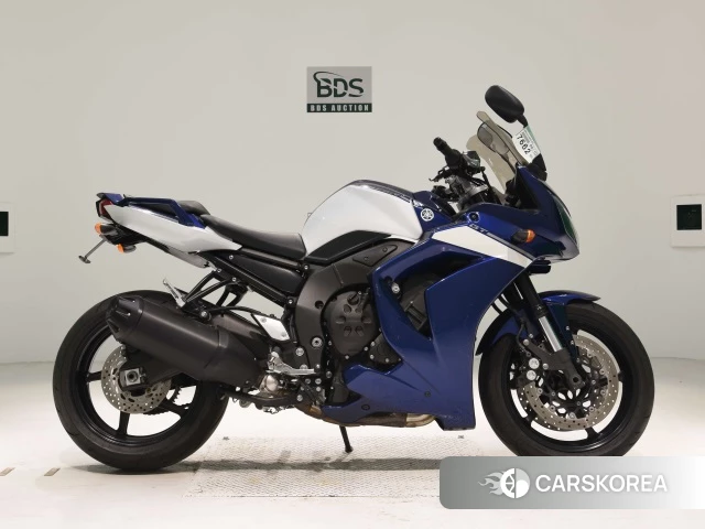 Проданный Yamaha FZ1 FEATHER GT 2012 из Японии, фото 2