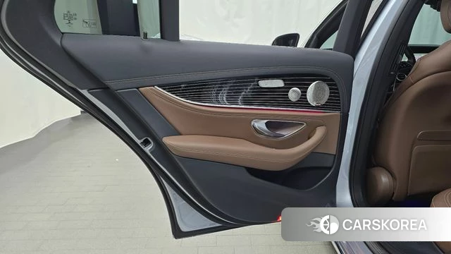 Mercedes-Benz E-Class W213 id 4293877 из Кореи 17
