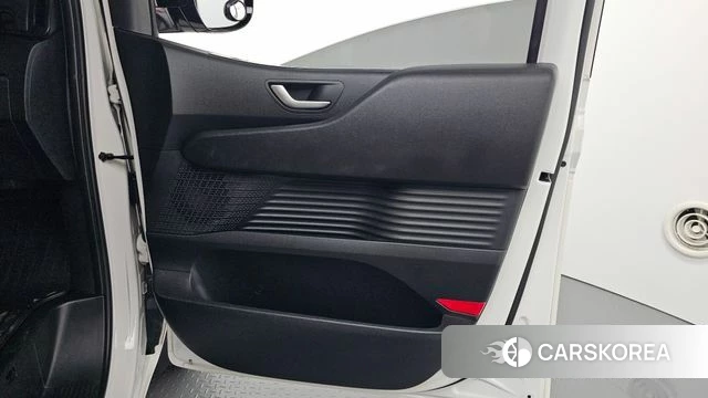 Hyundai Staria id 4323386 из Кореи 17