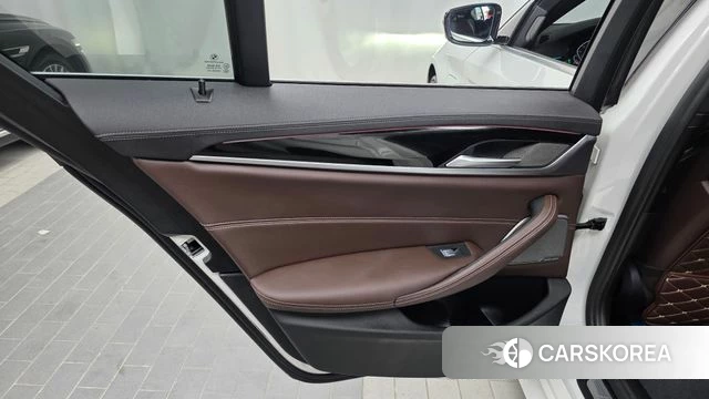 BMW 5 Series (G30) id 4750157 из Кореи 17