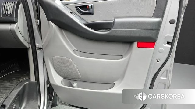 Hyundai The New Grand Starex id 4638318 из Кореи 17