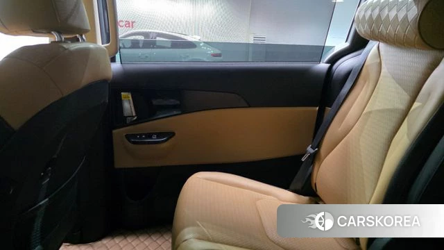 Kia Carnival 4th generation id 4631057 из Кореи 17