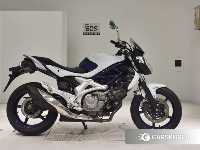 Проданный Suzuki GLADIUS 400 2010 из Японии