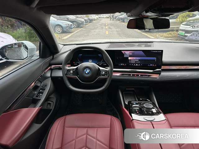BMW i5 id 4275940 из Китая 17