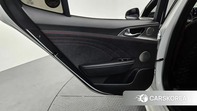 Kia Stinger Meister id 4572815 из Кореи 17