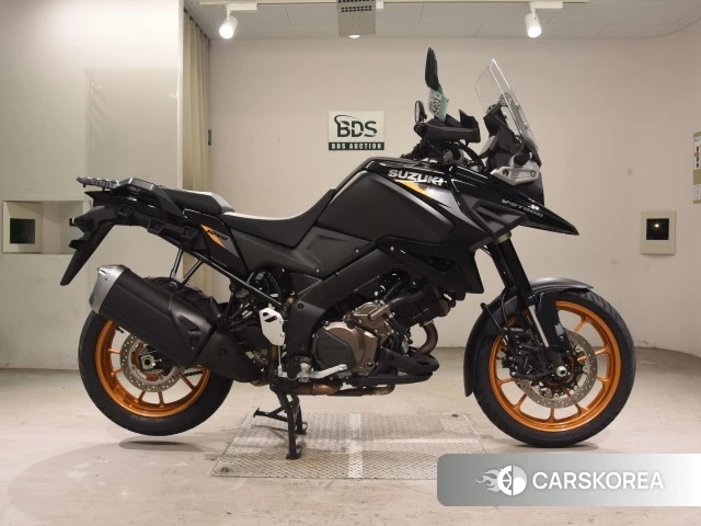 Проданный Suzuki V-STROM 1050 2023 из Японии
