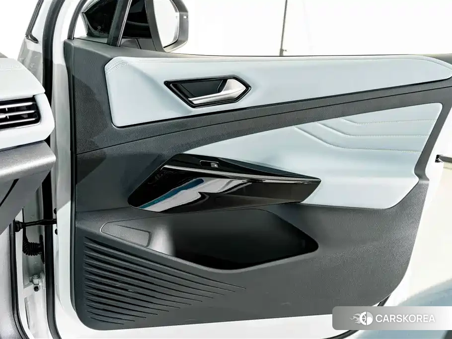 Volkswagen ID.4 X id 4680642 из Китая 17