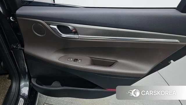 Hyundai The New Grandeur IG id 4495751 из Кореи 17