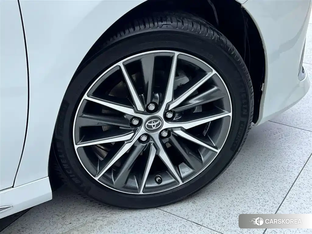 Toyota Camry id 4576313 из Китая 17